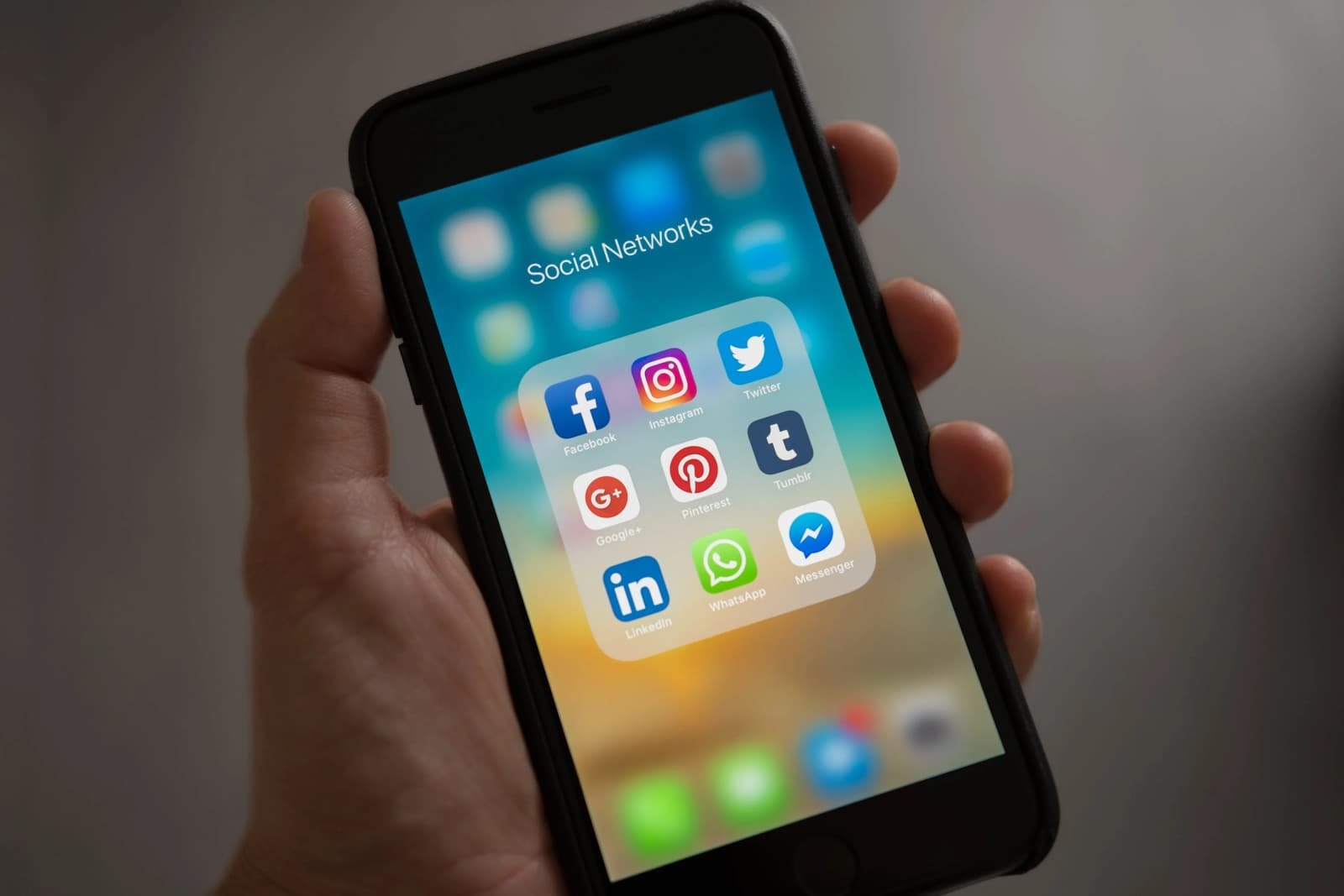 Are My Hearing Aids Compatible With My Smartphone?